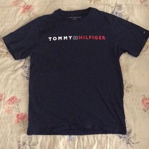 Tommy Hilfiger boys XL dark color Tee